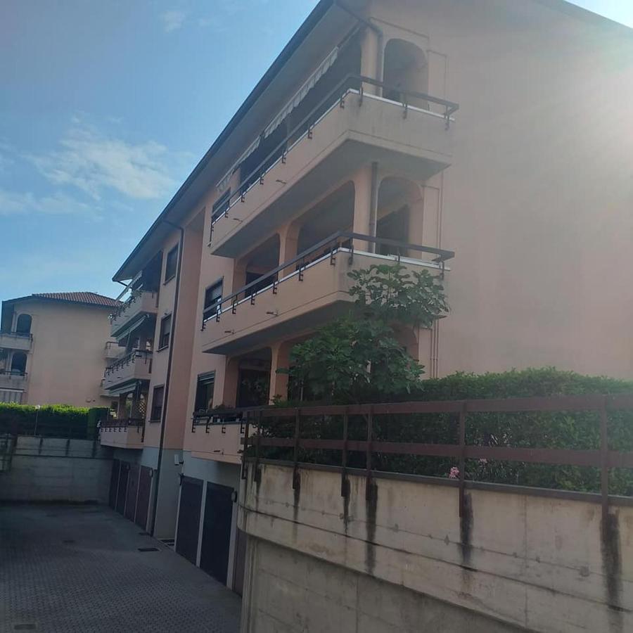 Fiorenza House Luisago Exterior foto