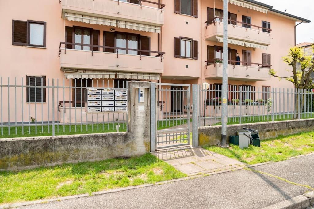 Fiorenza House Luisago Exterior foto